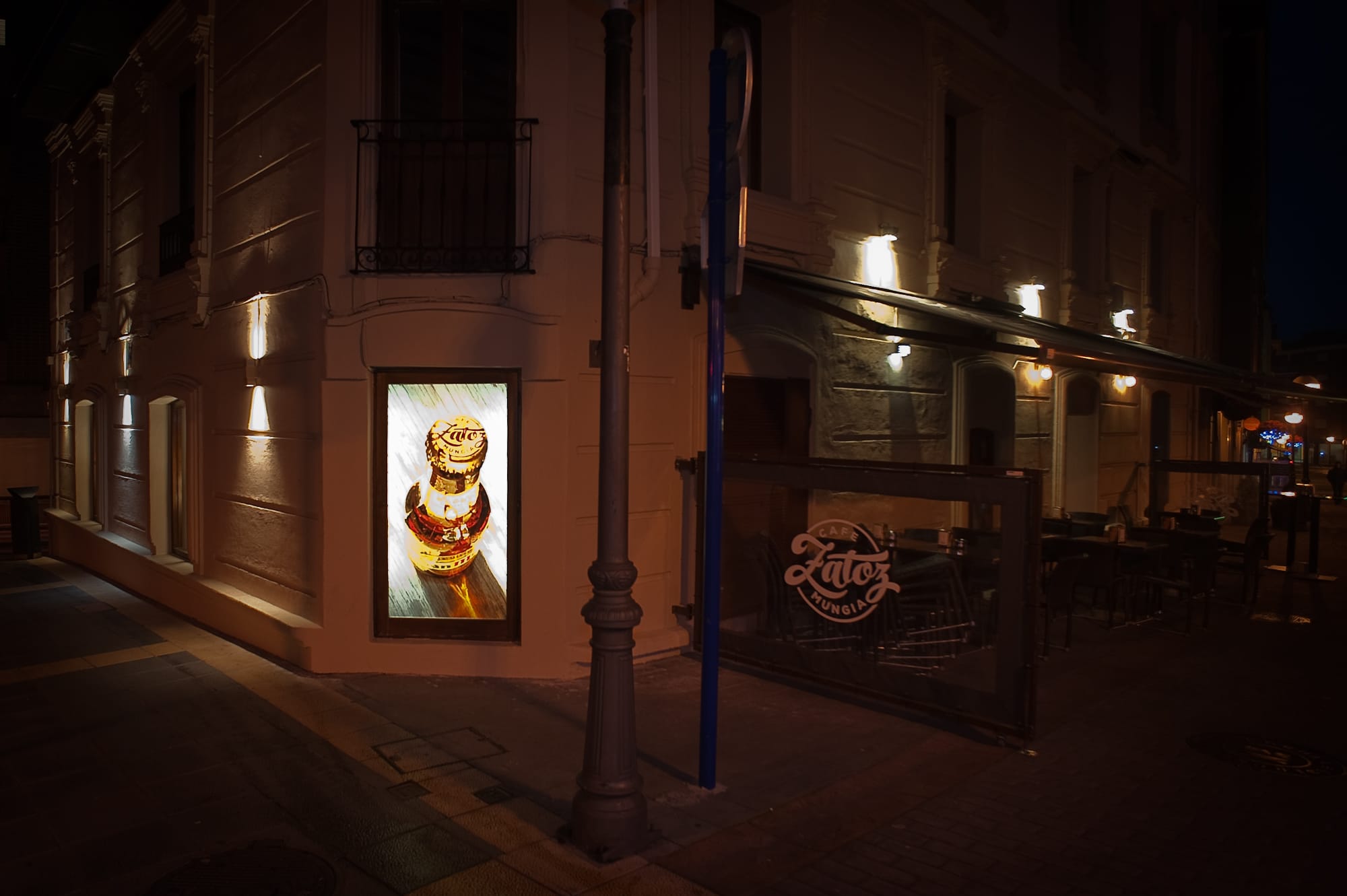 Foto Zatoz noche exterior